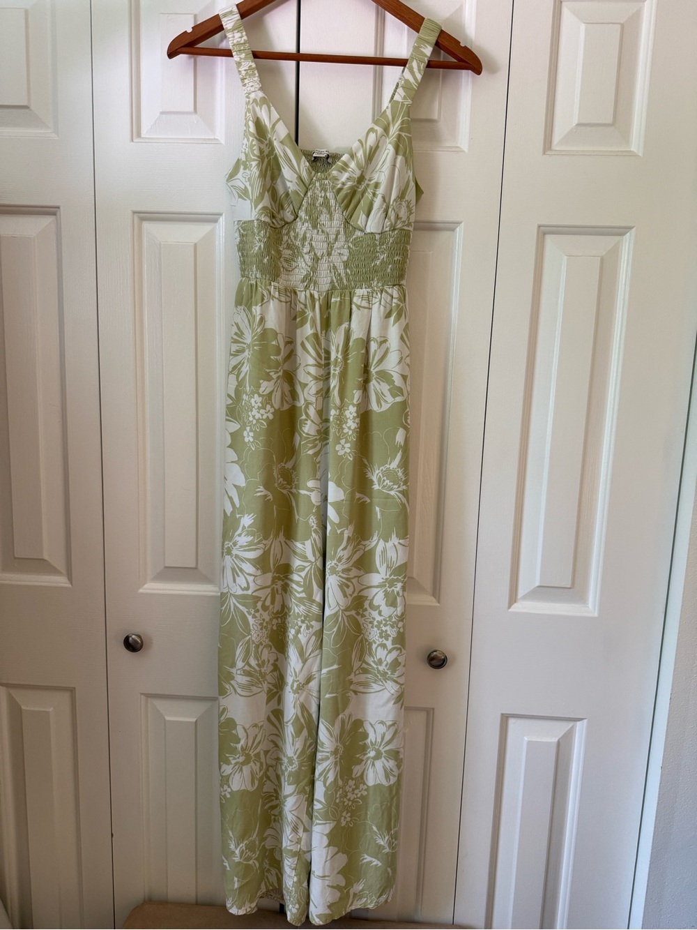 American Eagle Outfitters Light Green & White Floral Sundress